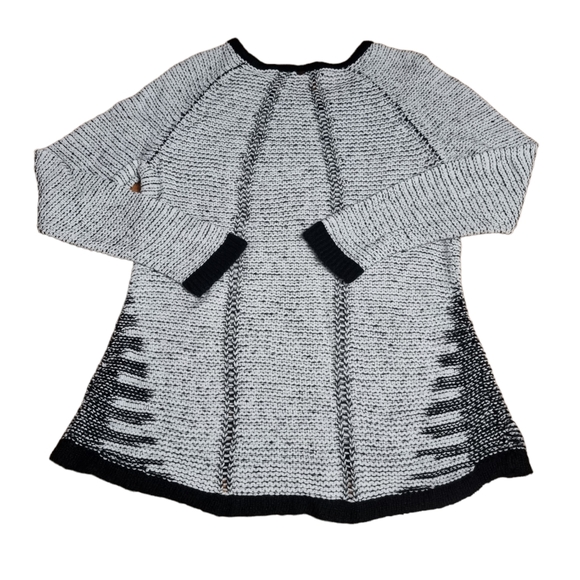 Guess A-Line Long Sweater - Picture 2 of 7
